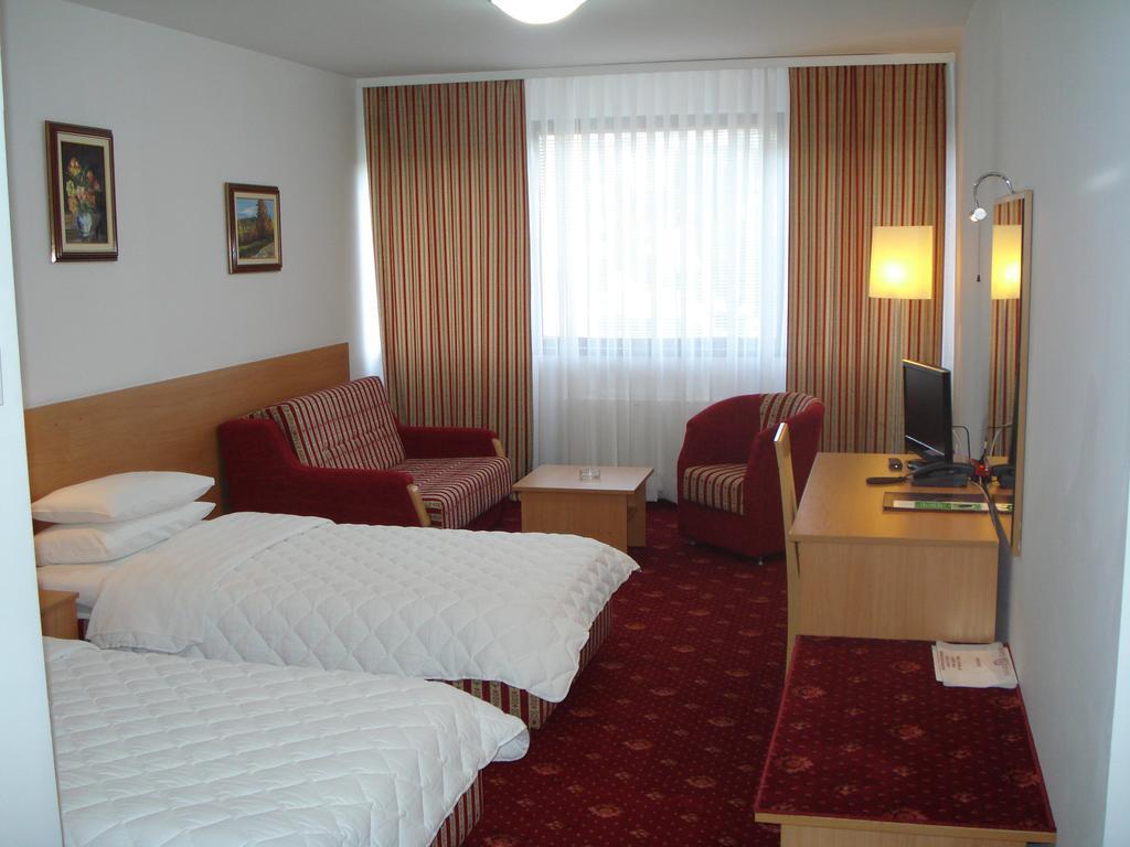 Hotel Grand SJJ Exterior foto