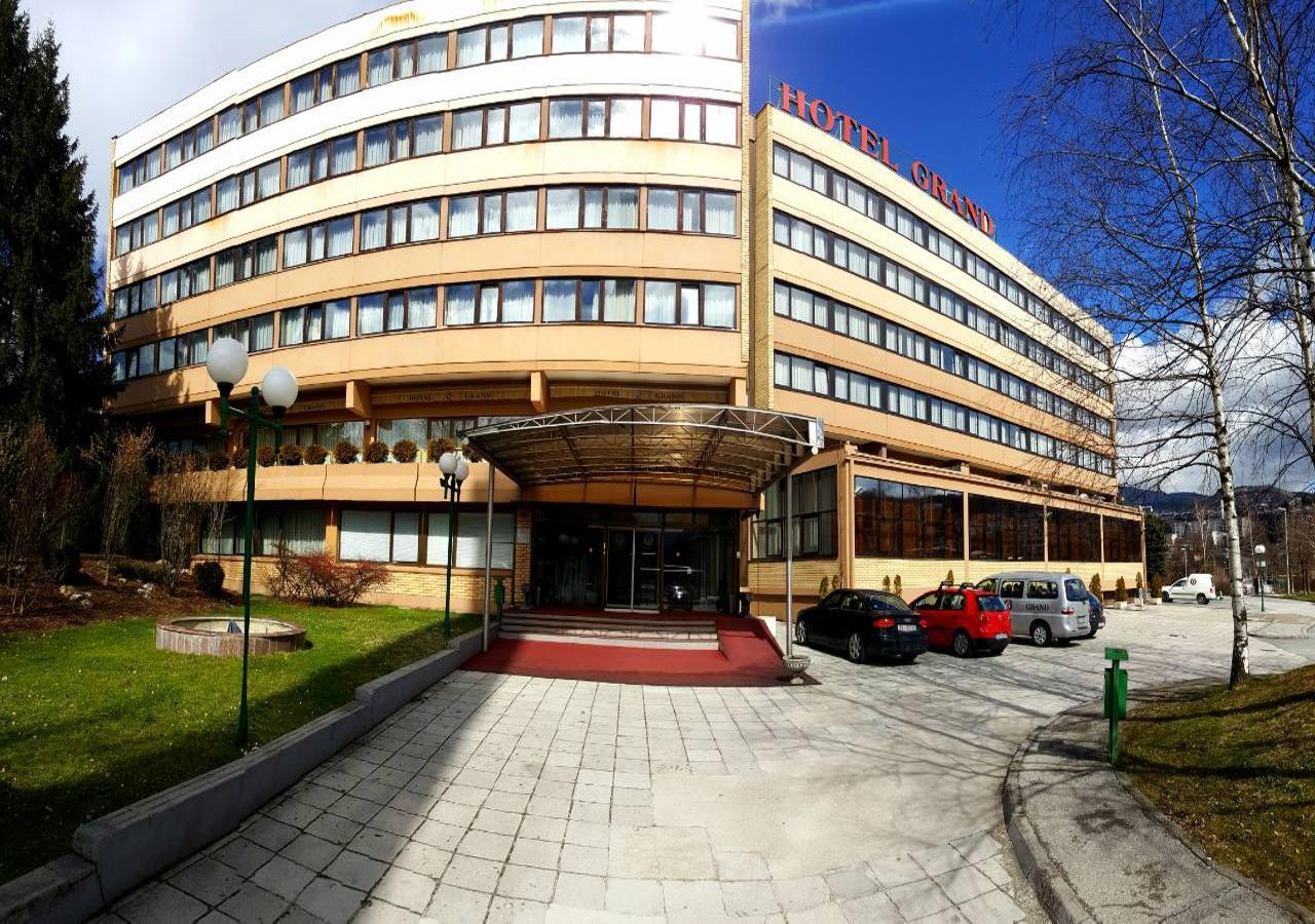 Hotel Grand SJJ Exterior foto